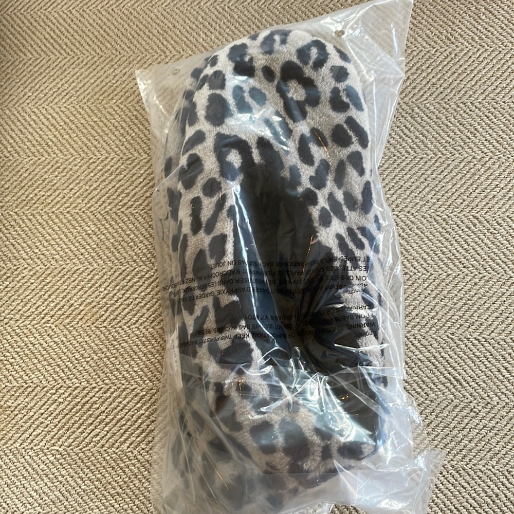 Isaac mizarahi slippers